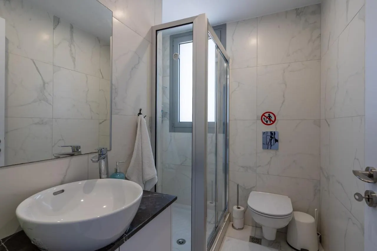Kmeidos 1-Bedroom Apartment In لارنكا